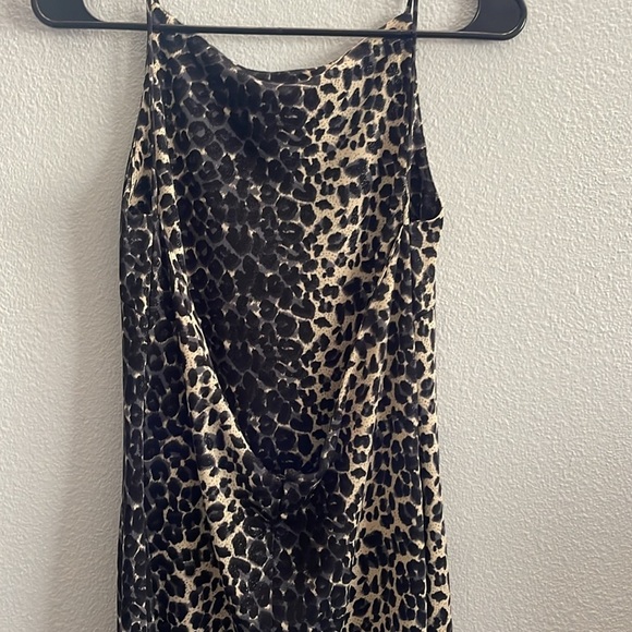 Leopard Open Back Midi Dress - Picture 4 of 8